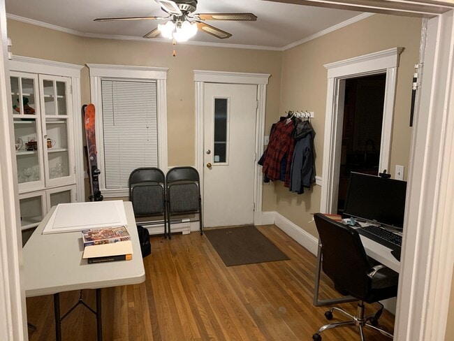 Building Photo - NO FEE!!!!! 1.5 Bed in Watertown with parking & in-unit laundry!!!