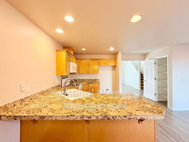 Building Photo - 16524 NE 19th St