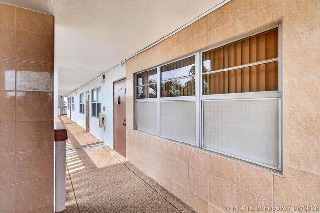 Building Photo - 3030 Wolverton E