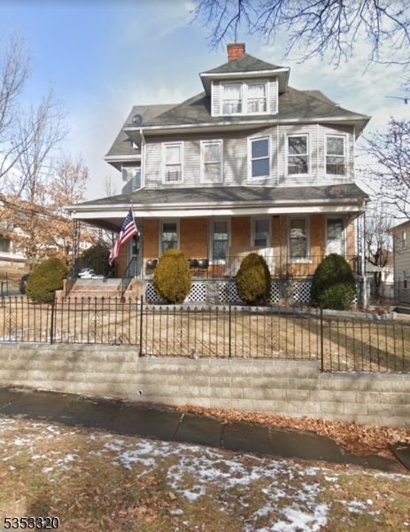 Primary Photo - 75 Heller Pkwy