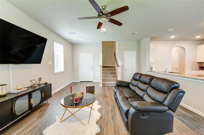Building Photo - 2404 Shellcracker Dr
