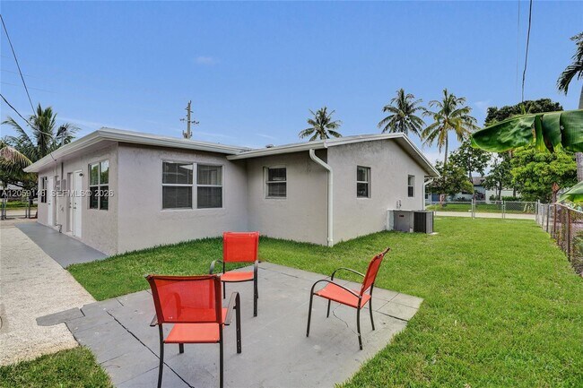 Building Photo - 5900 NW 19th St