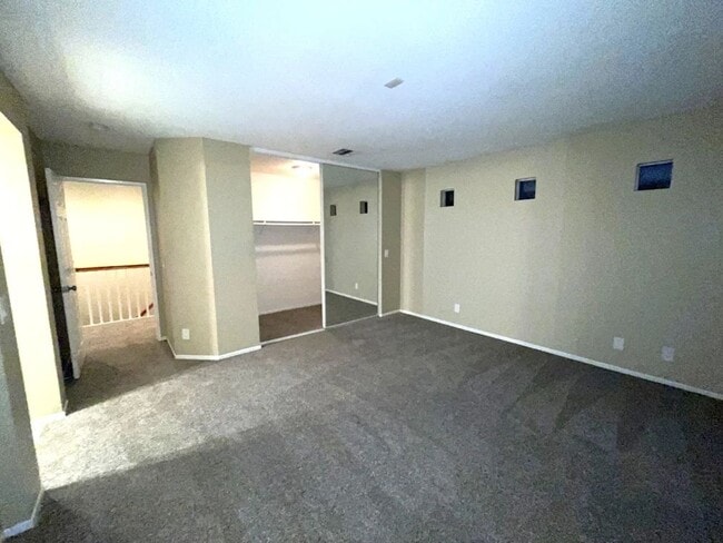 Building Photo - 7211 Blossom Ct