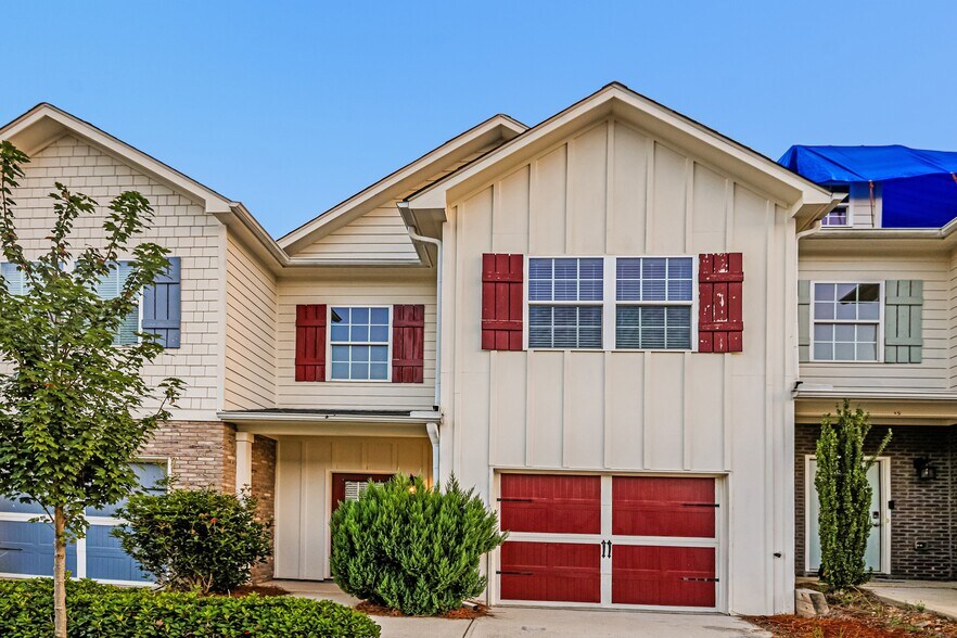 Primary Photo - 11 Madaline Ln