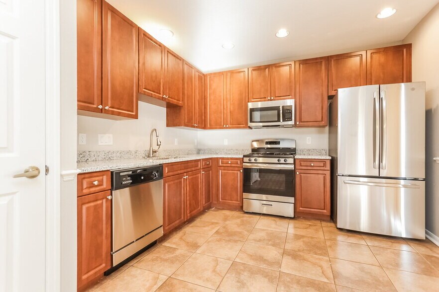 Building Photo - 10808 Newbridge Dr