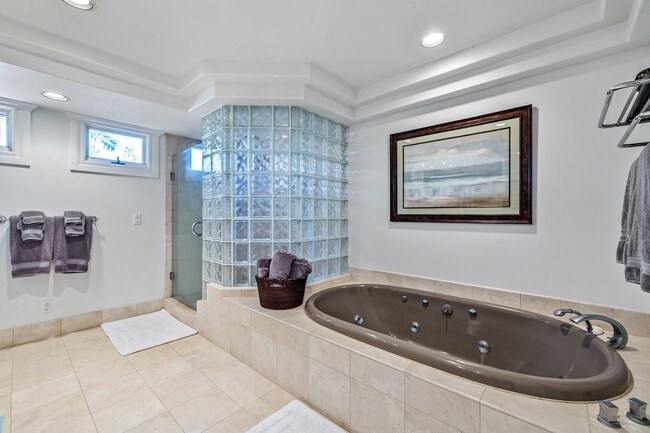 Building Photo - Hawaii Life Presents Modern Mokuleia Beach...