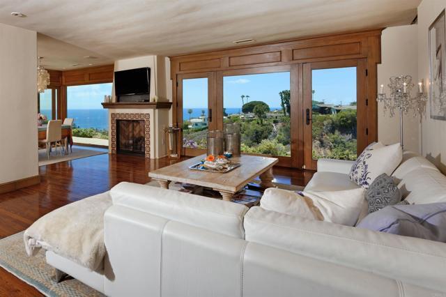 Building Photo - 6018 Avenida Chamnez