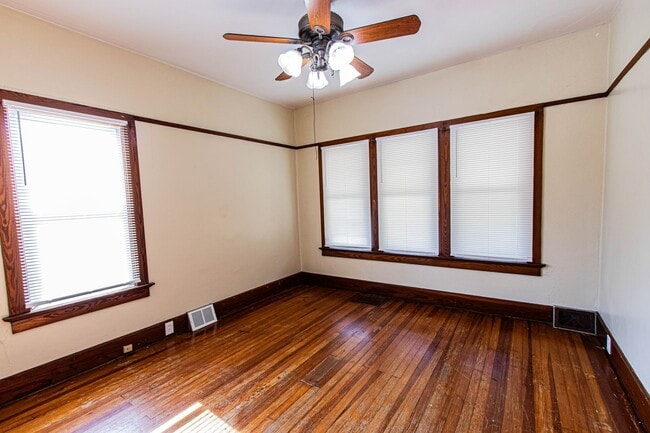 Building Photo - Coming Soon 3 Bedroom Westside House