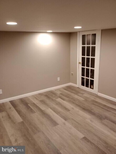Building Photo - 3625 Oakmont Ave