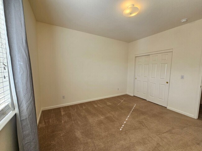 Building Photo - Cold Springs Beauty - Immaculate Newer Hom...