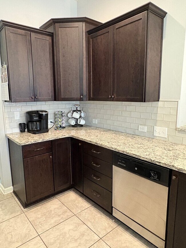 Building Photo - Woodland Creek Rental