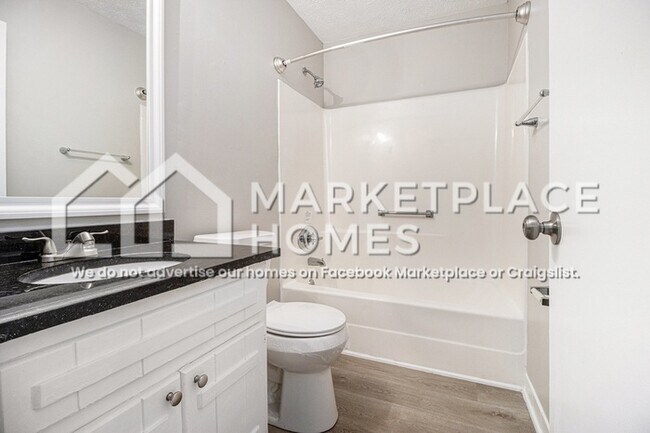 Building Photo - 117 Belair Ln