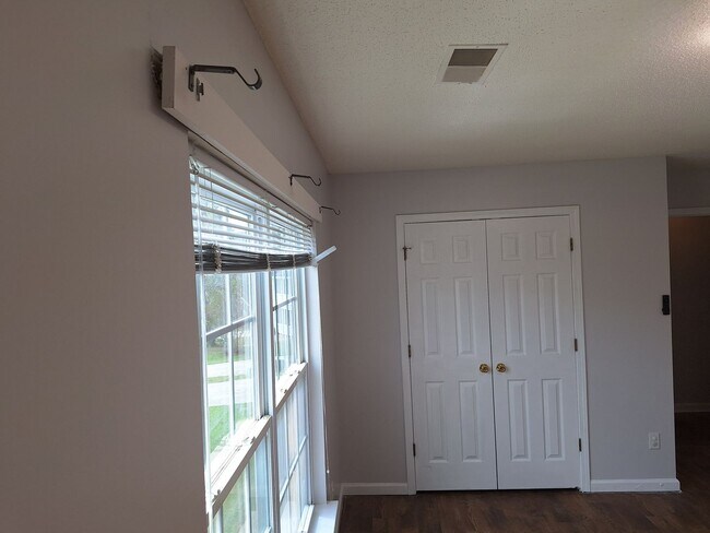 Building Photo - Wonderful Four Bedroom Home Located in Nor...