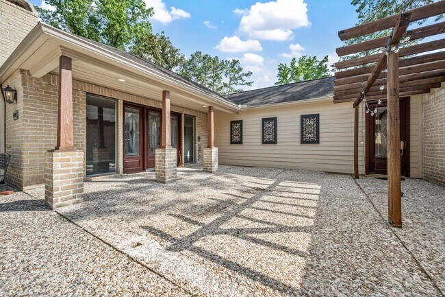 Building Photo - 3202 Breezy Pines Ct