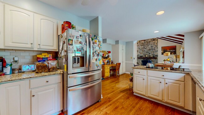 Building Photo - Beautiful Colonial Cape with Fireplace, De...