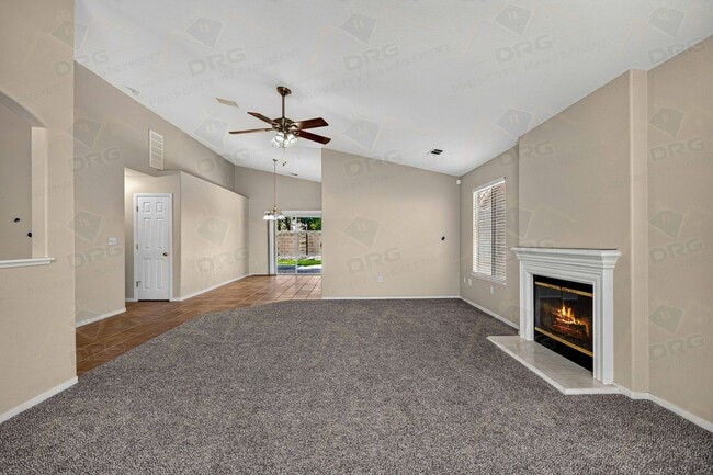 Building Photo - 2713 Mozart Dr