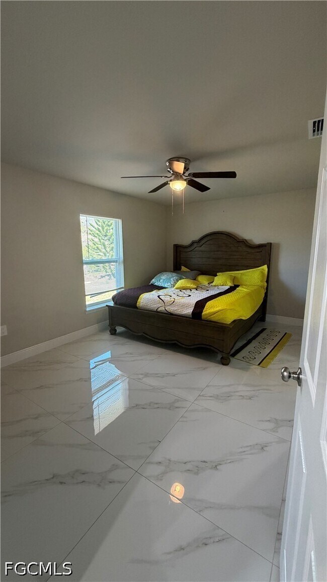 Building Photo - 3914 9th St W