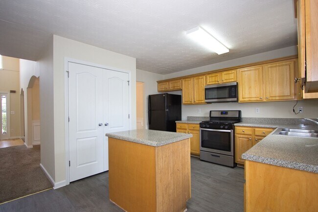 Building Photo - Available Now! – Beautiful 4-Bedroom Home in Loganville, GA!