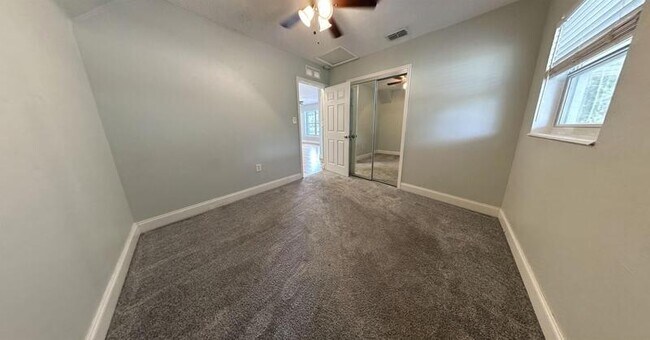 Building Photo - 9401 88th Way N