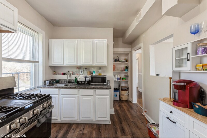 Building Photo - 1436 E 71st Pl