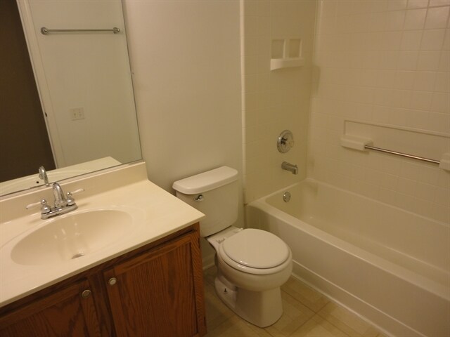 Building Photo - 3809 Landings Rd