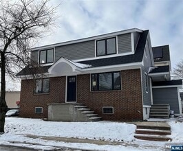 Building Photo - 17 Market St