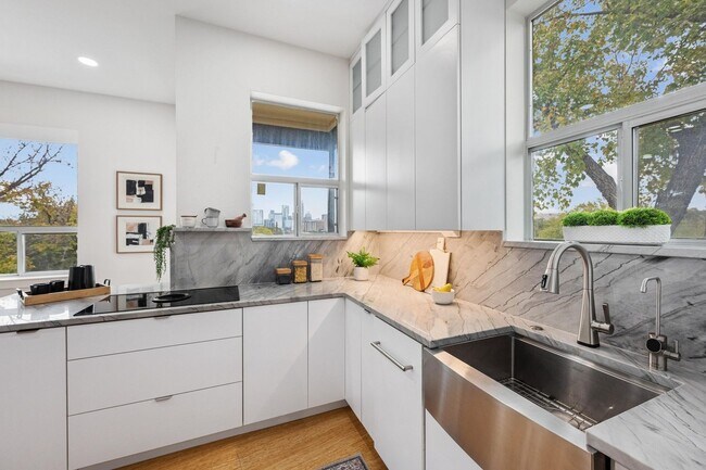 Building Photo - Stunning Condo For Lease off South 1st ST ...