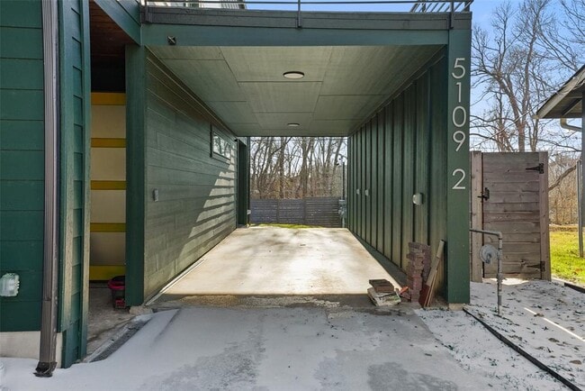 Building Photo - 5109 Stone Gate Dr