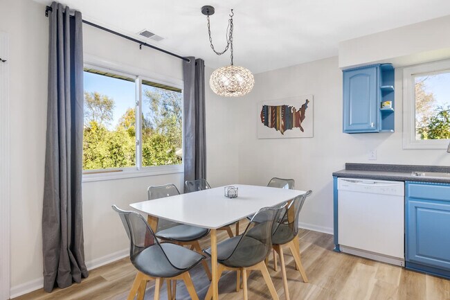 Building Photo - 204 Washington Park Blvd