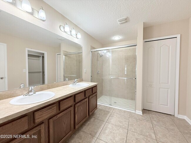 Building Photo - 16217 Dowing Creek Dr
