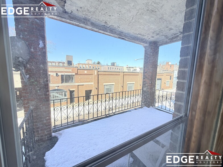 Building Photo - 30 Fordham Rd