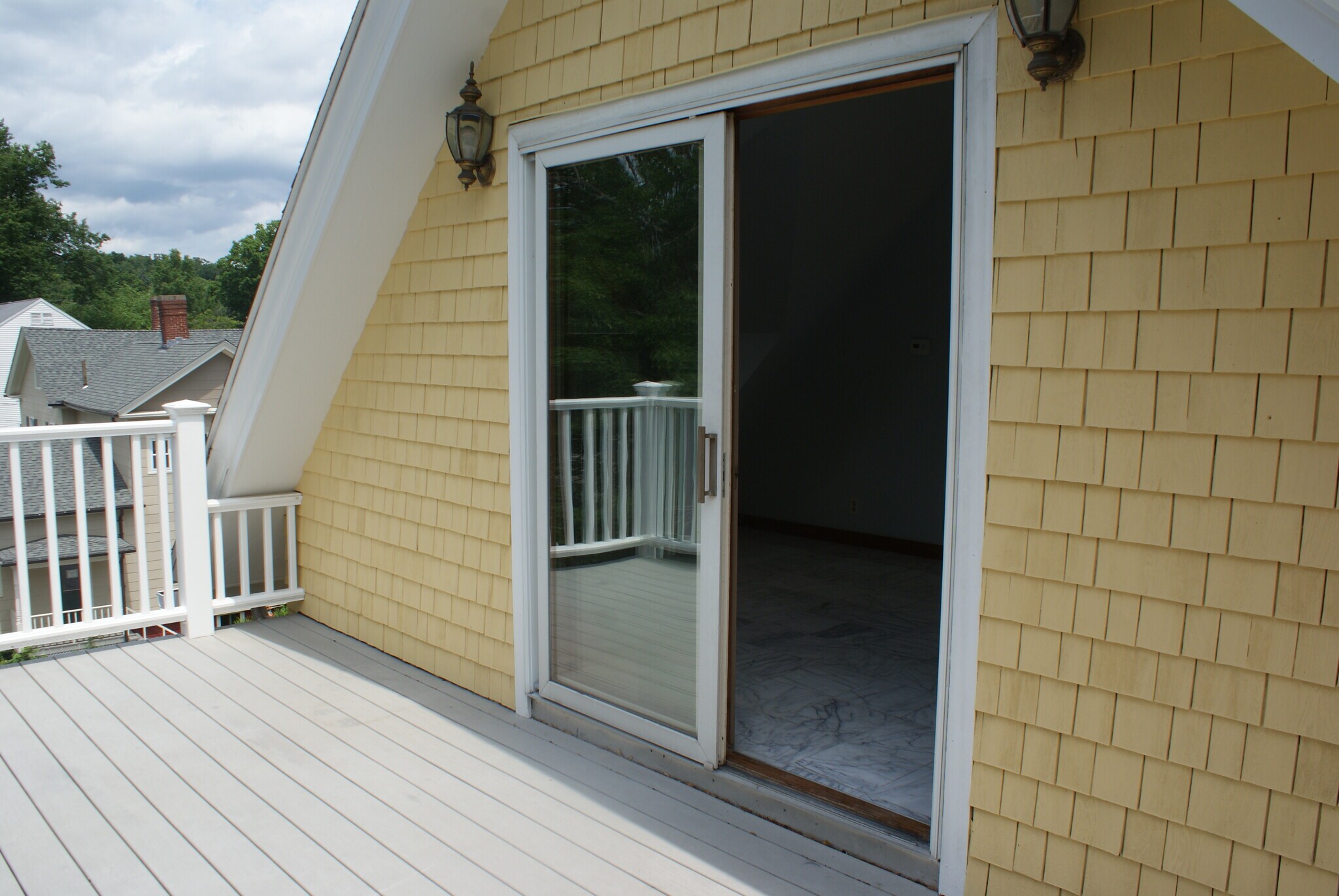 Private Balcony - 264 N Pleasant St