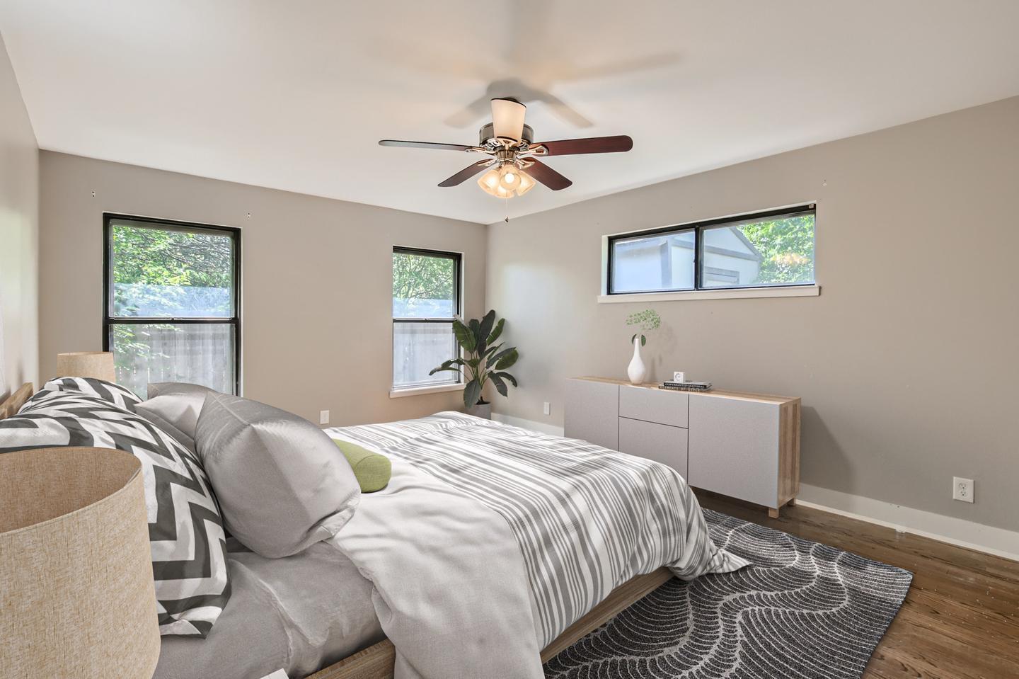 Building Photo - Beautifully updated Northwood home near Northridge Park