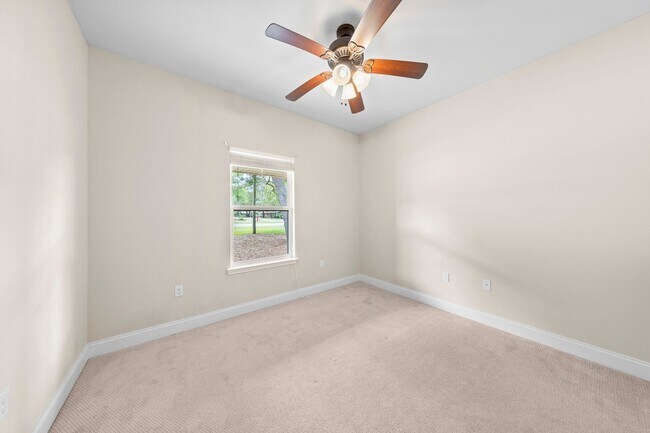 Building Photo - Modern Home in the Heart of Niceville!