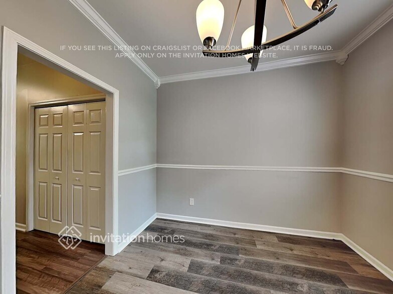 Building Photo - 9537 Green Apple Dr