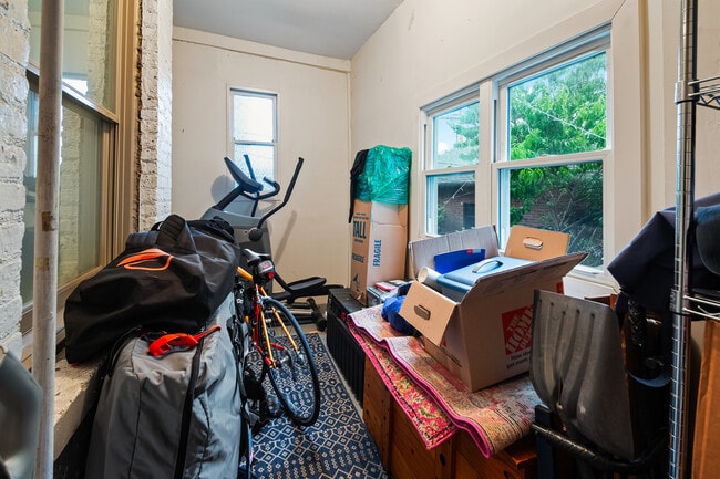 Building Photo - 4854 N Albany Ave