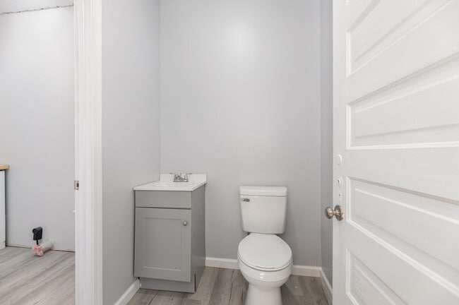 Building Photo - 1309 Ridge Ave