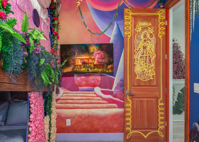 Building Photo - 7458 Gathering Dr