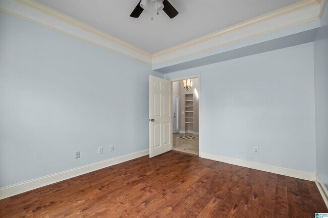 Building Photo - 4006 Vestview Dr