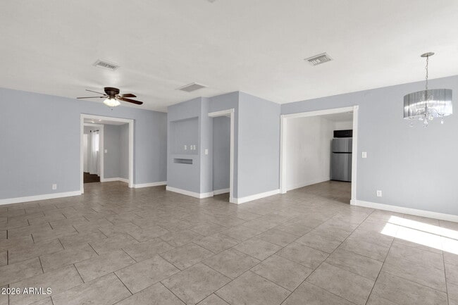 Building Photo - 3428 W Willetta St