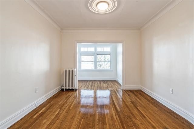 Building Photo - 68 Linden Ave