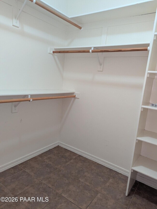 Building Photo - 8203 E Long Mesa Dr