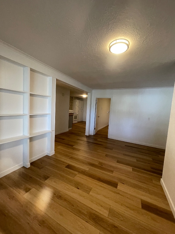 Building Photo - 732 Cowlitz St