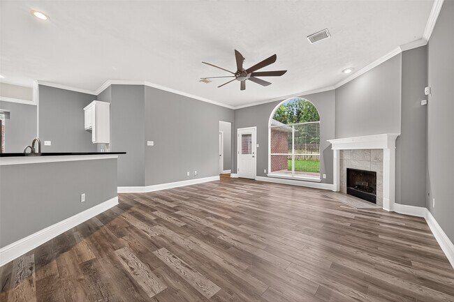 Building Photo - 14531 Chestnut Falls Dr