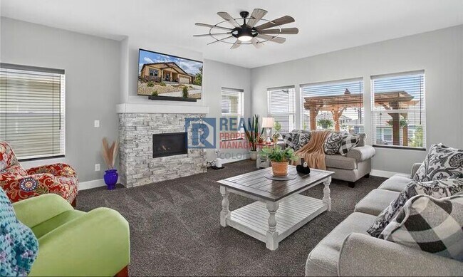 Building Photo - 6687 Rolling Creek Dr