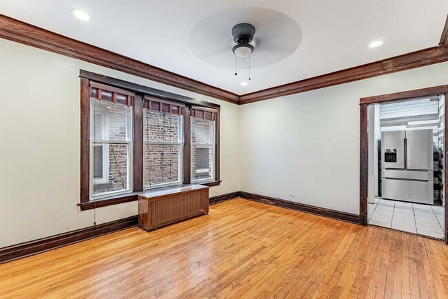 Building Photo - 4938 W Monroe St