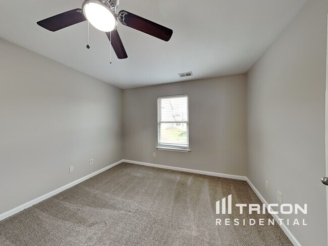 Building Photo - 48 Wyndham Ct