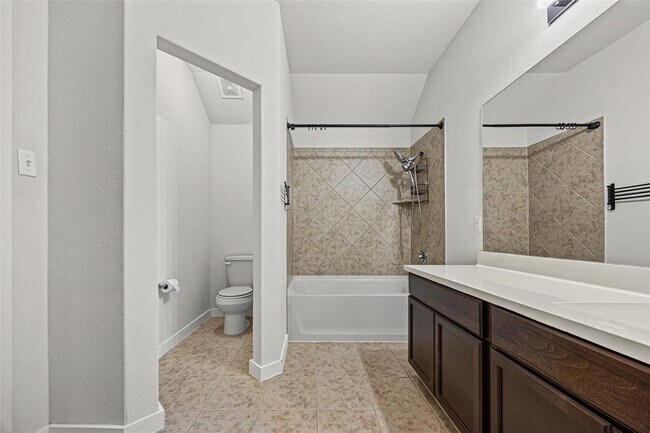 Building Photo - 5800 Marostica Ln