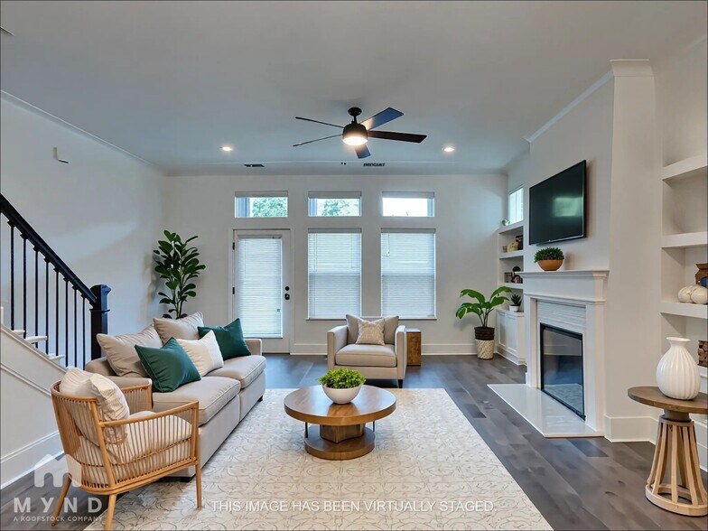 Building Photo - 828 S Columbia Dr