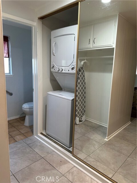 Building Photo - 2329 Via Mariposa W